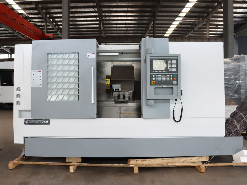 客户定制新款CK6136×750单主轴单接头车床