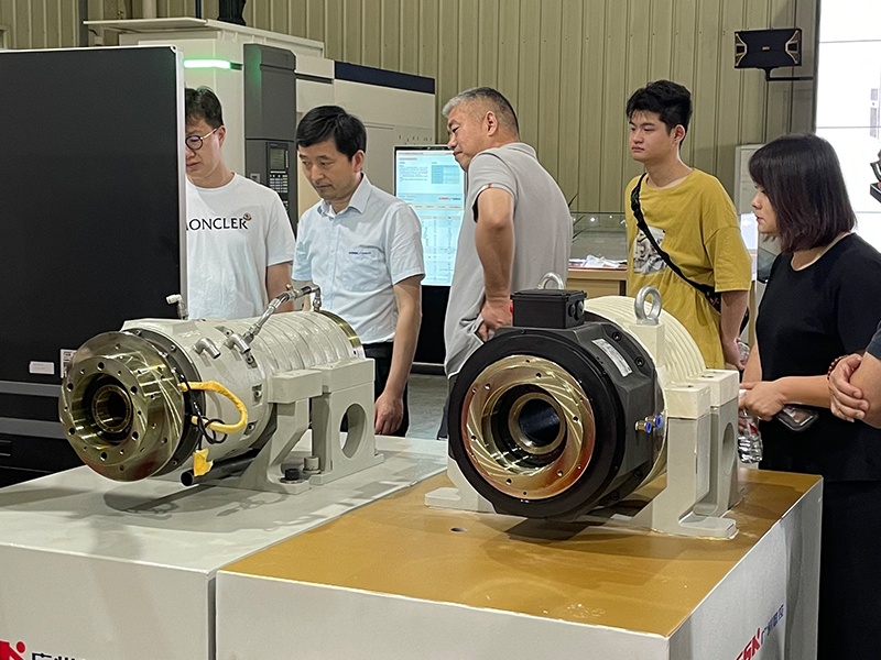 我厂领导率领团队前往广州数控厂家学习系统知识